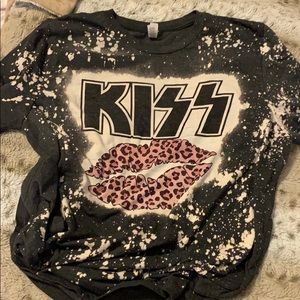 KISS 💋 Bleach Dye Tee